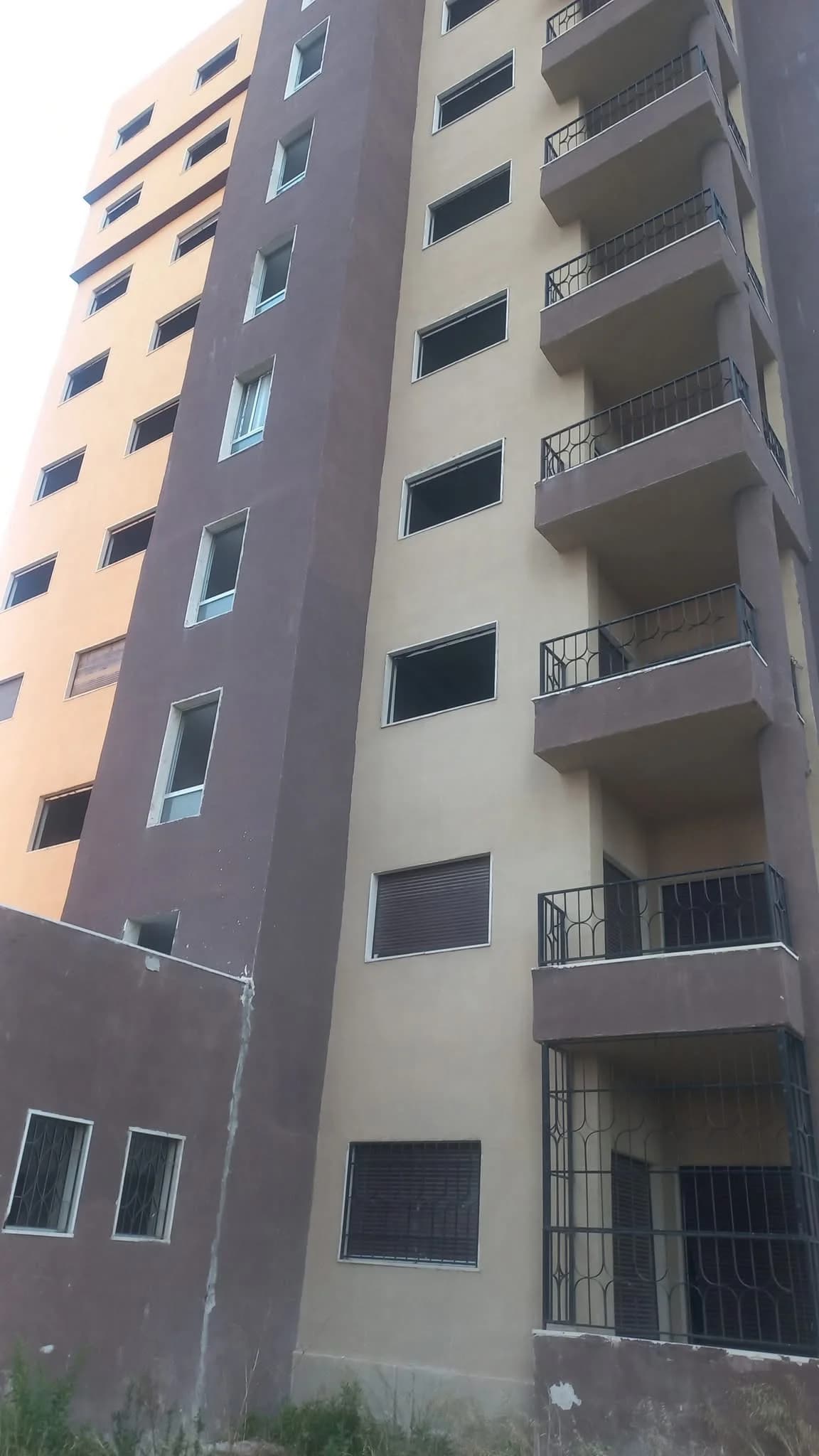 شقة للبيع في سكن الشباب، اللاذقية