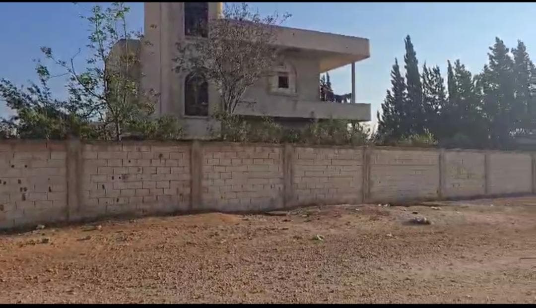 فيلا للبيع في Abu Zaid Suburb، حمص