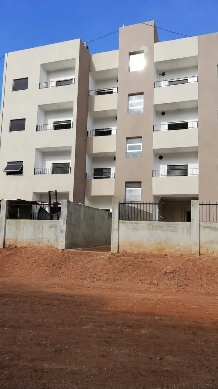 شقة للبيع في ضاحية قدسيا، دمشق