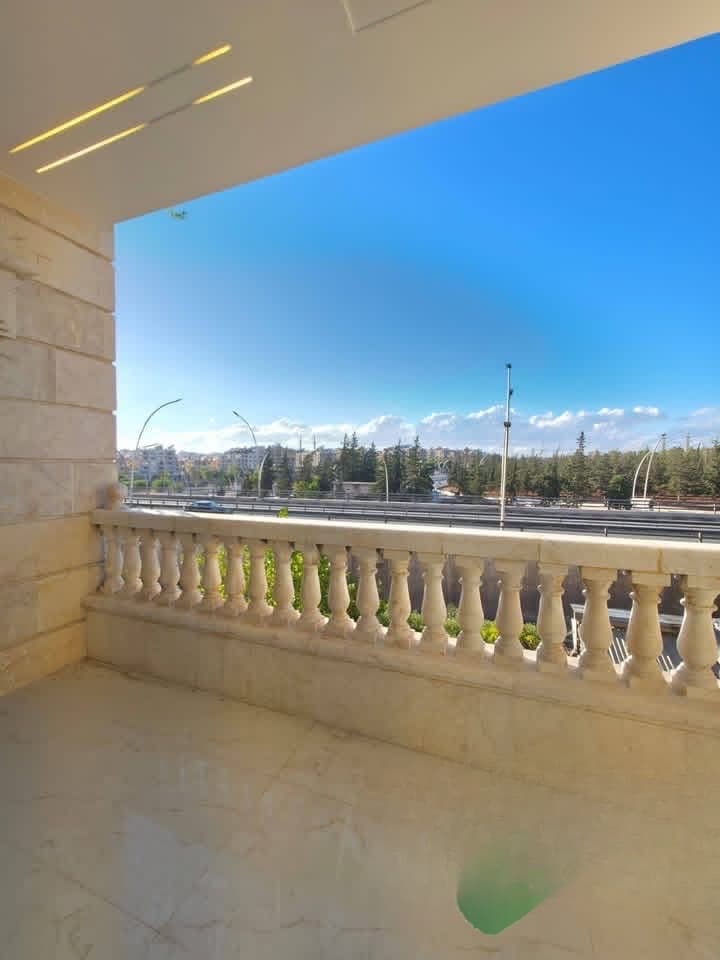 شقة للبيع في حلب المدينة، حلب
