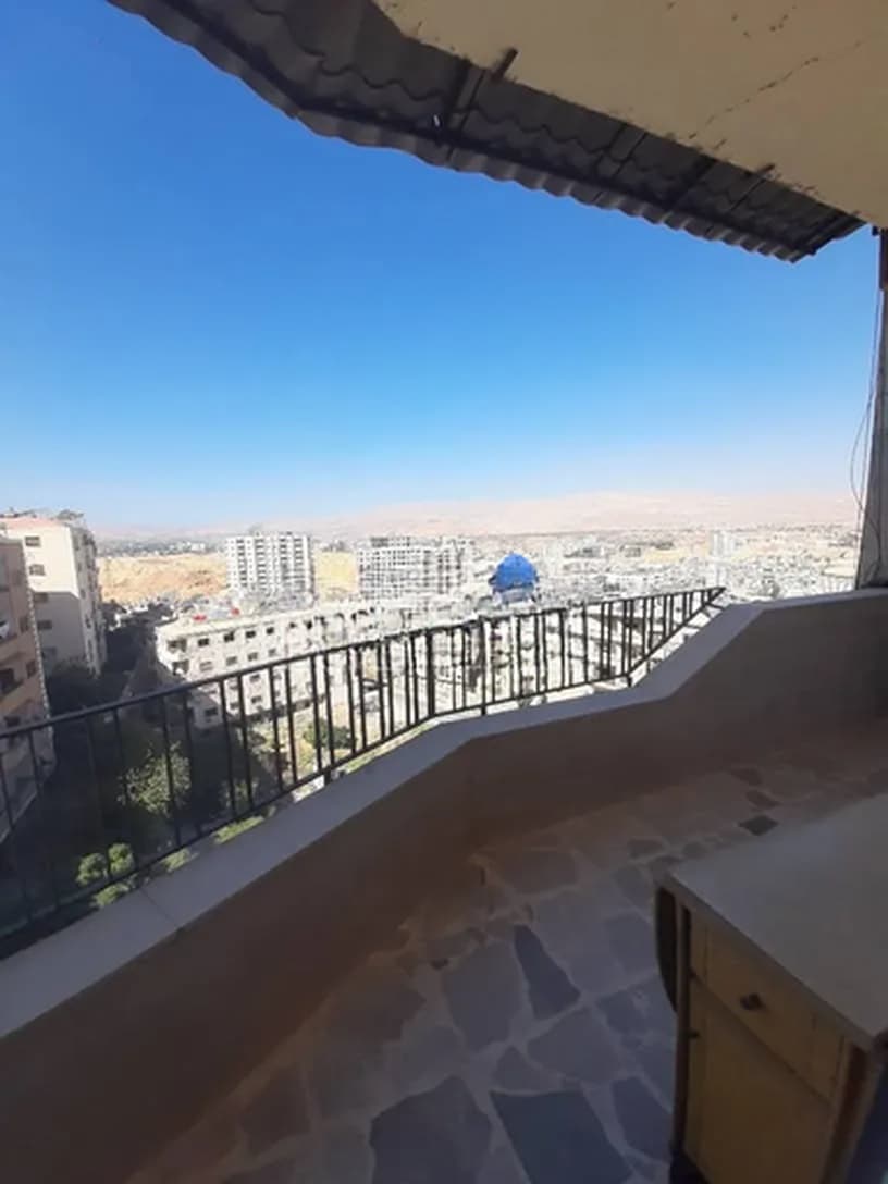 شقة للبيع في ريف دمشق، دمشق