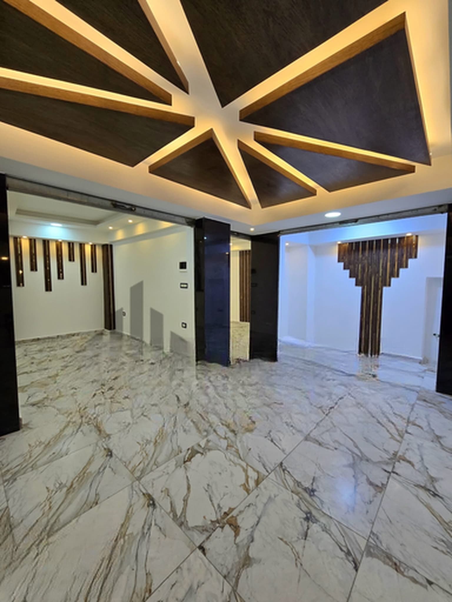 مكتب للإيجار في Al-Qwatli Street، اللاذقية