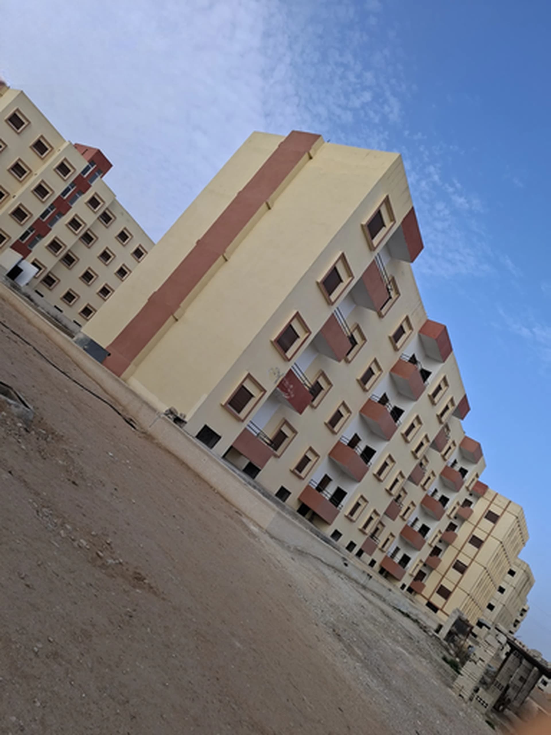 شقة للبيع في مدينة عدرا العمالية، دمشق